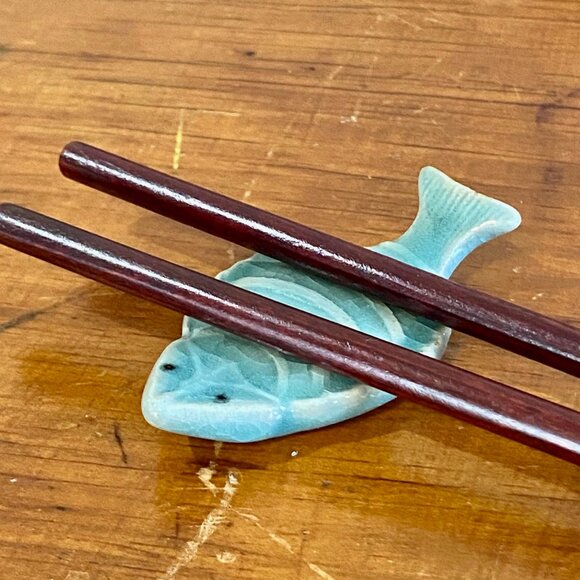 Fish Shaped (Japan) Chopsticks Rests; Vintage Unused; Set of 6 with original box - Picture 2 of 11